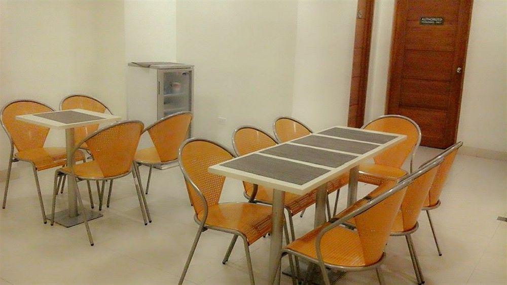 Hostellery Manilla Buitenkant foto