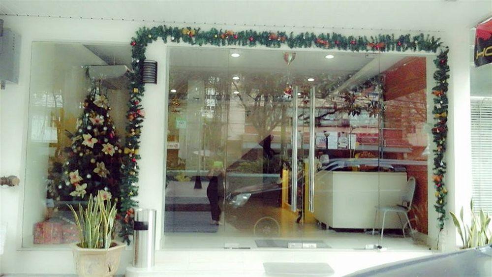 Hostellery Manilla Buitenkant foto